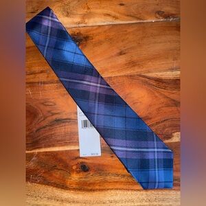 Tommy Hilfiger plaid tie